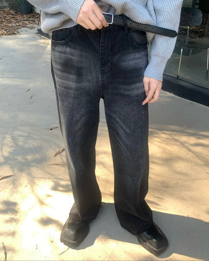 Washed Wide Leg Denim Jeans WN25371