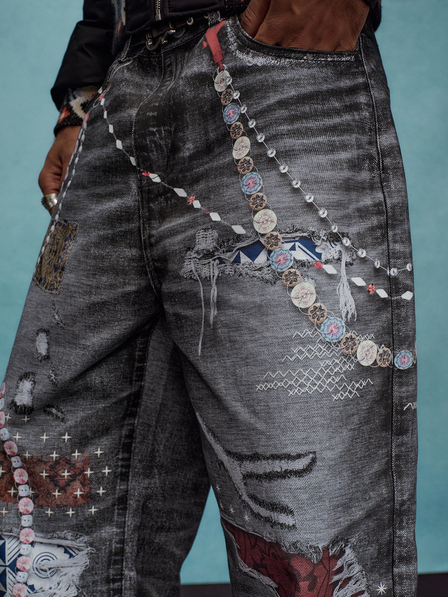 Chain Detail Ethnic Print Wide Leg Denim Jeans WN23243