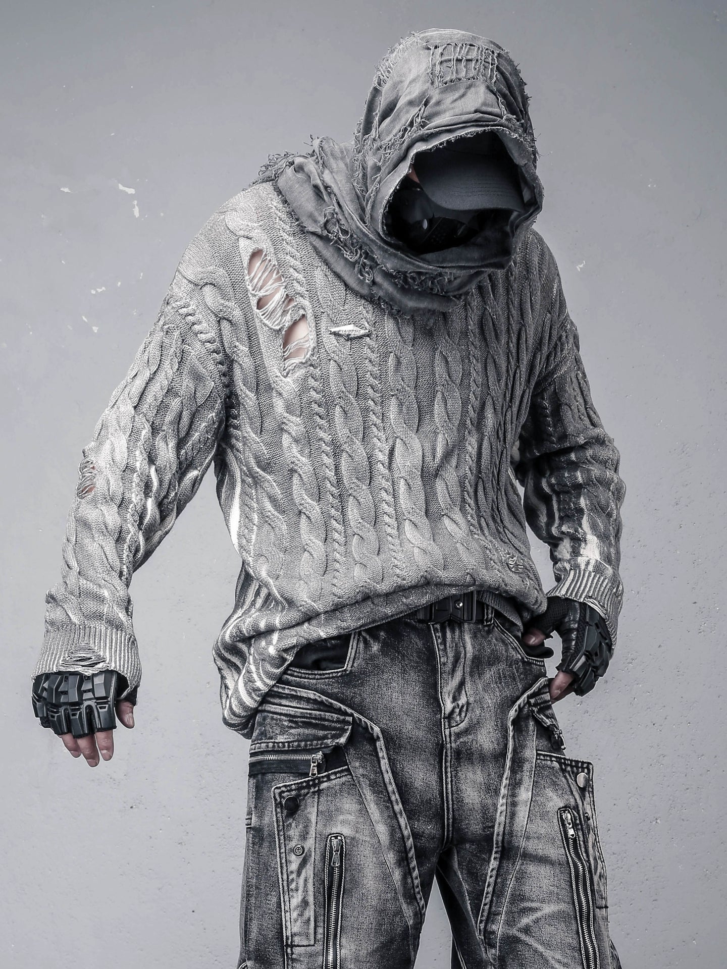 Hooded Oversize Damage Tassel Cable Knit Sweater WN22423