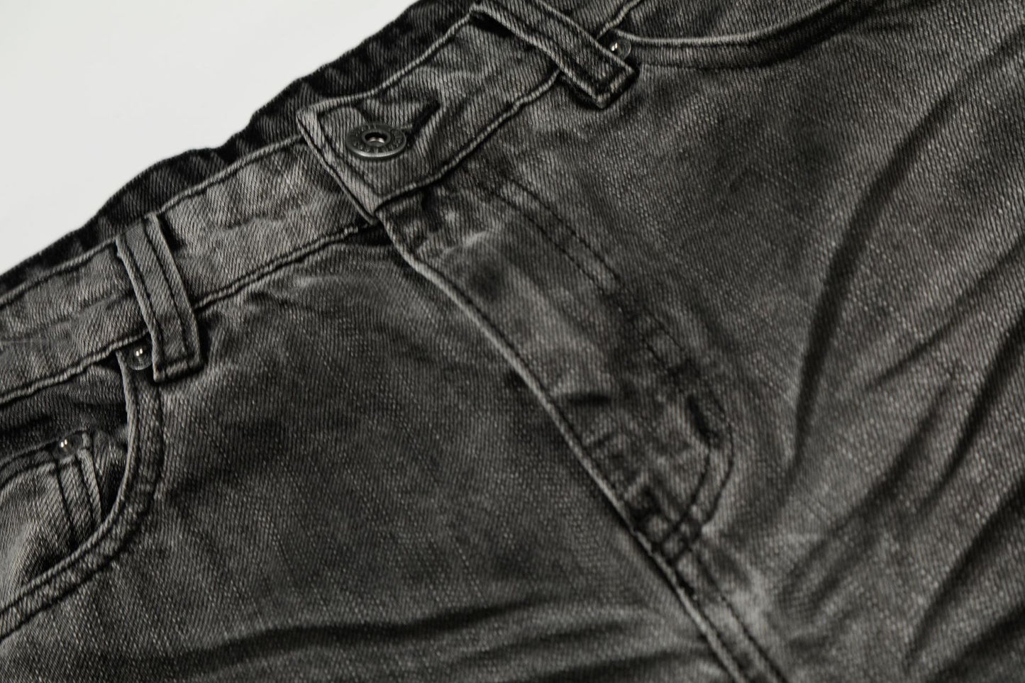 Washed Whisker Straight Denim Jeans WN25909