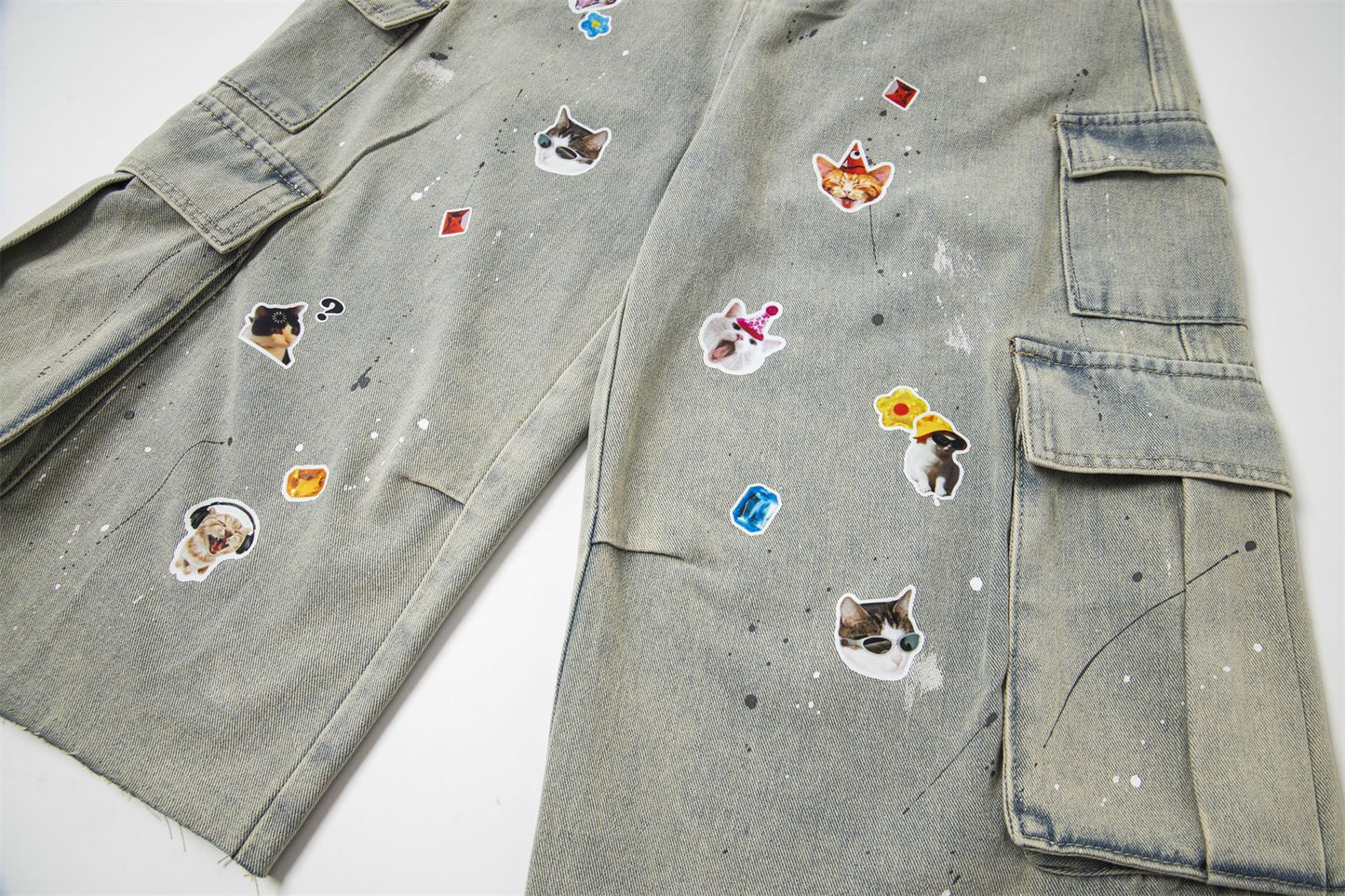 Sticker Paint Cargo Half Denim Jeans WN26747