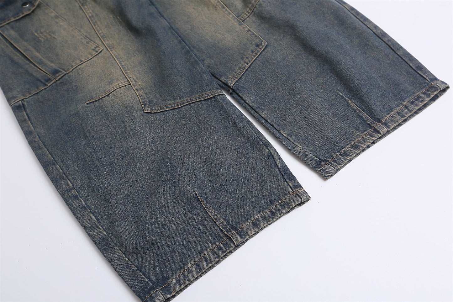 Wide Leg Multi-Pocket Washed Cargo Denim Jeans WN26925