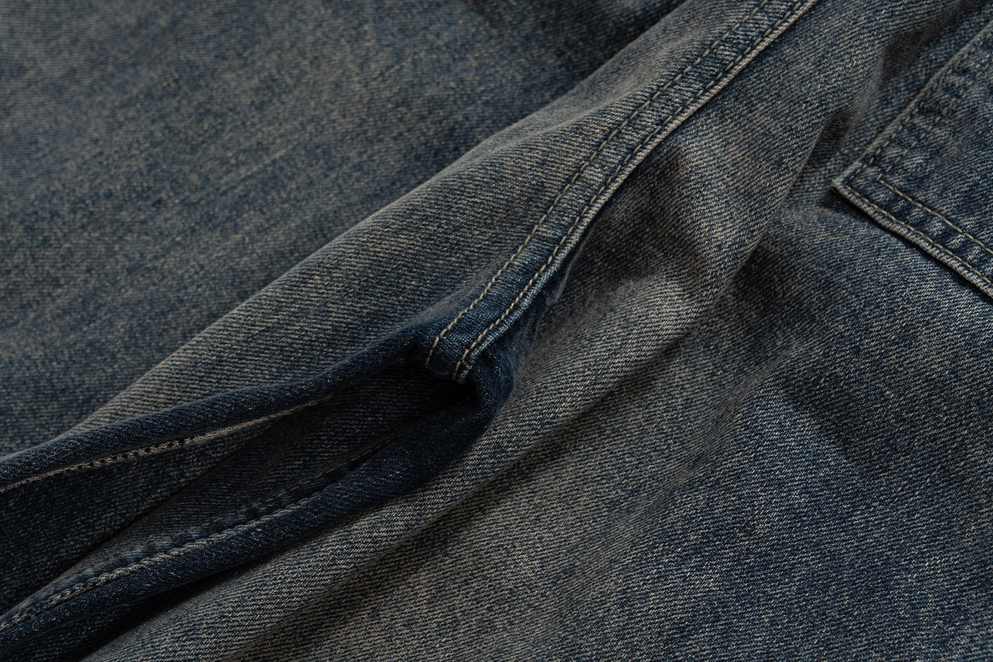 Gradient Washed Wide-Leg Cargo Denim Jeans WN11310