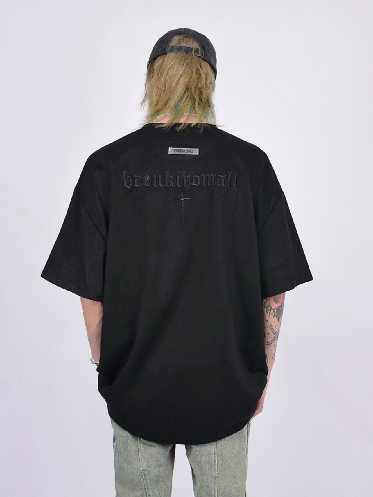 Suede Cross Embroidery Short Sleeve T-Shirt WN24457