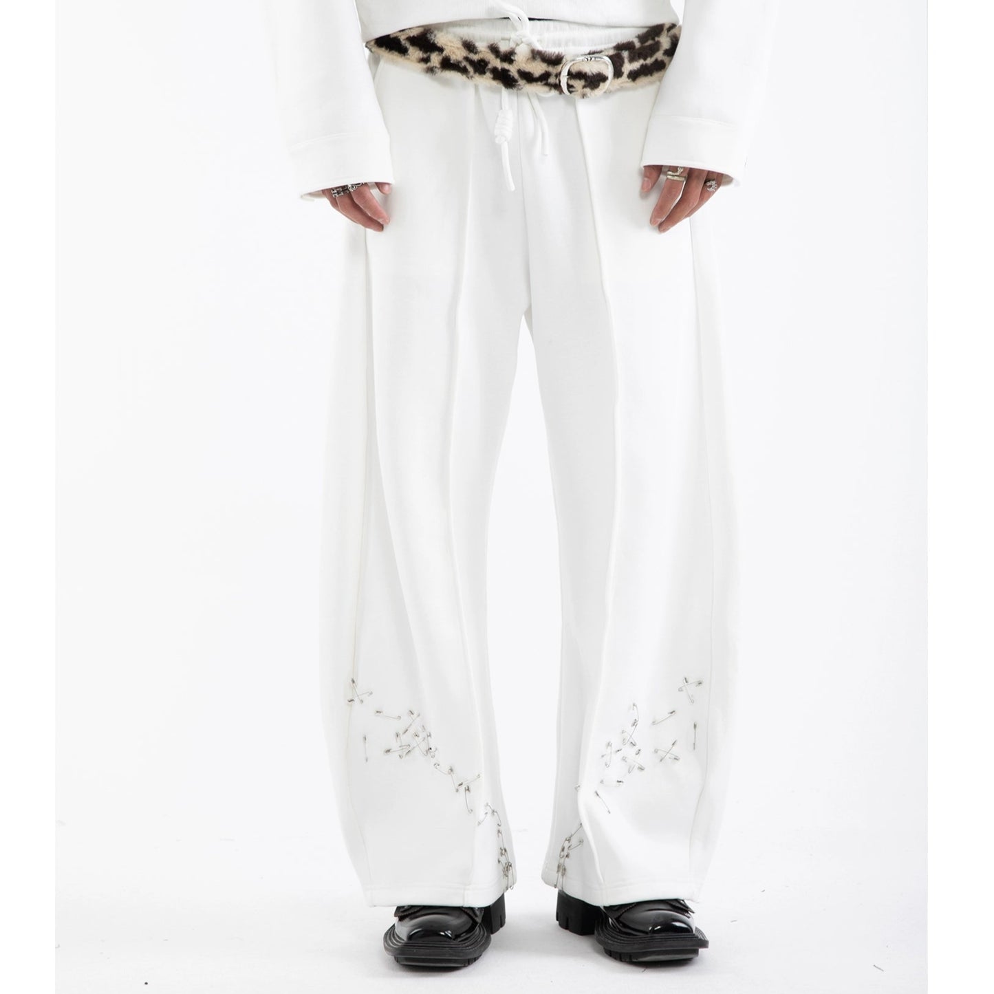 Pin Detail Stand Neck Zipper Sweatshirt &Wide Leg Pants Setup WN20649