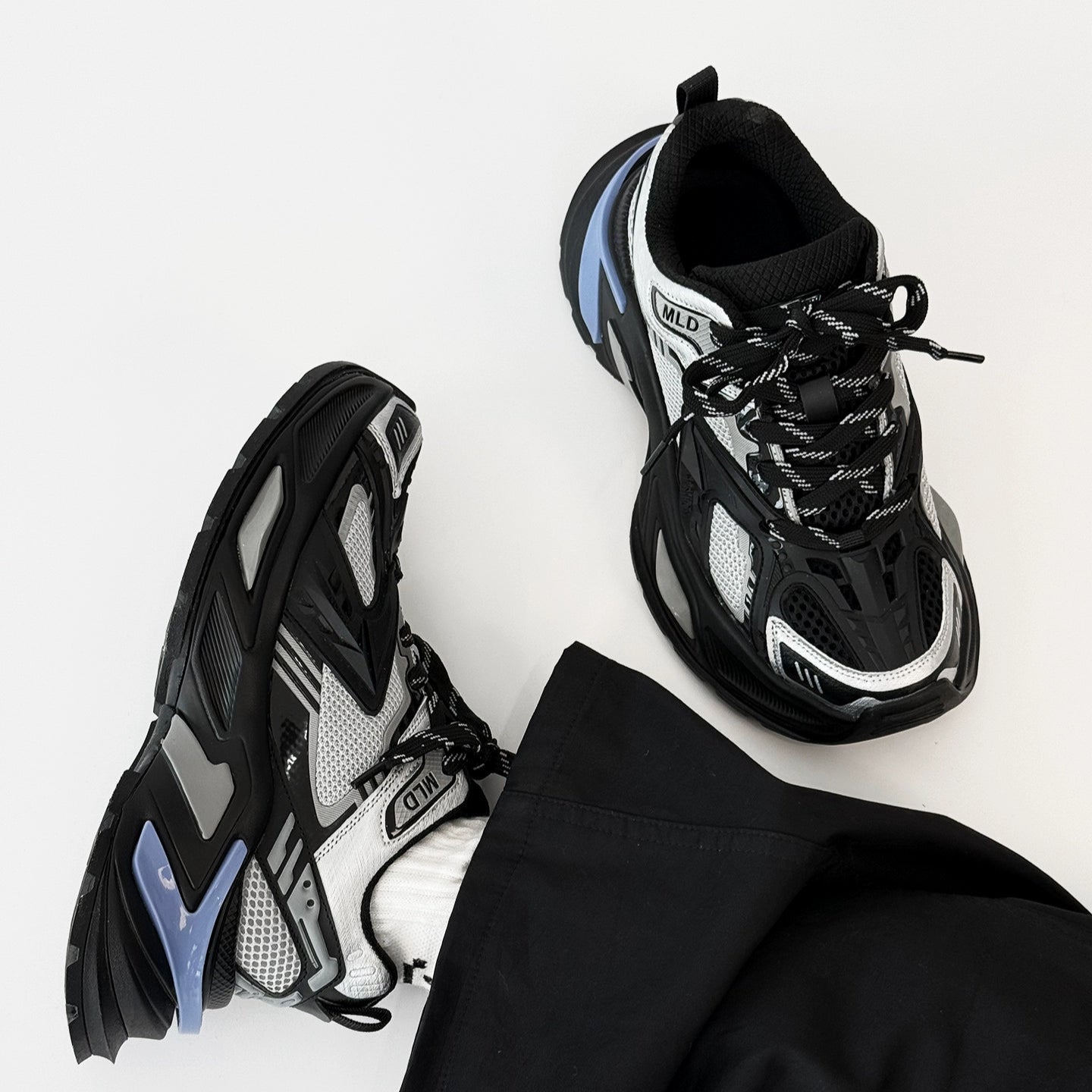 Chunky Sole Mecha Design Shoes WN19170