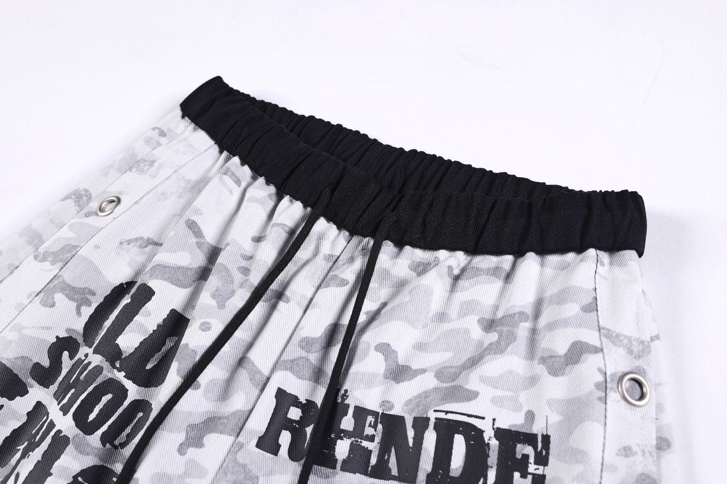 Camouflage Letter Print Cargo Pants WN26150