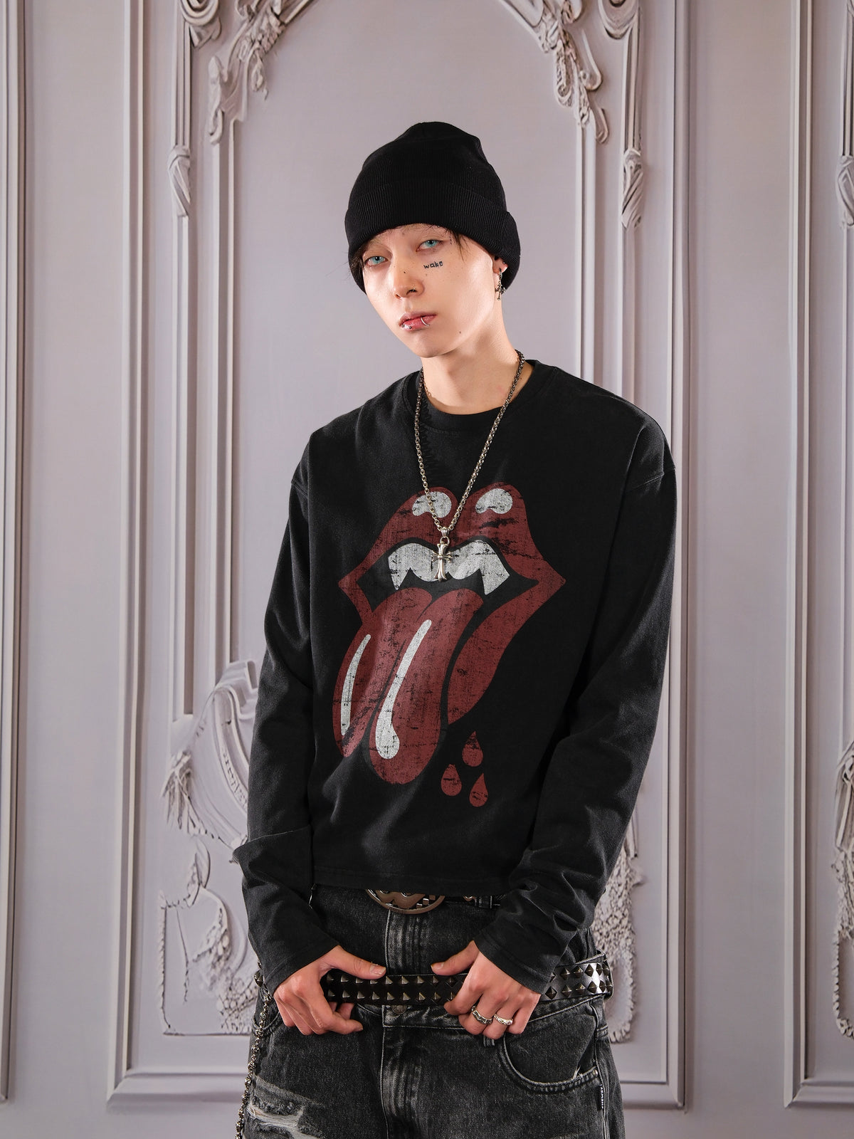 Lip Crack Letter Print Long Sleeve T-Shirt WN26647