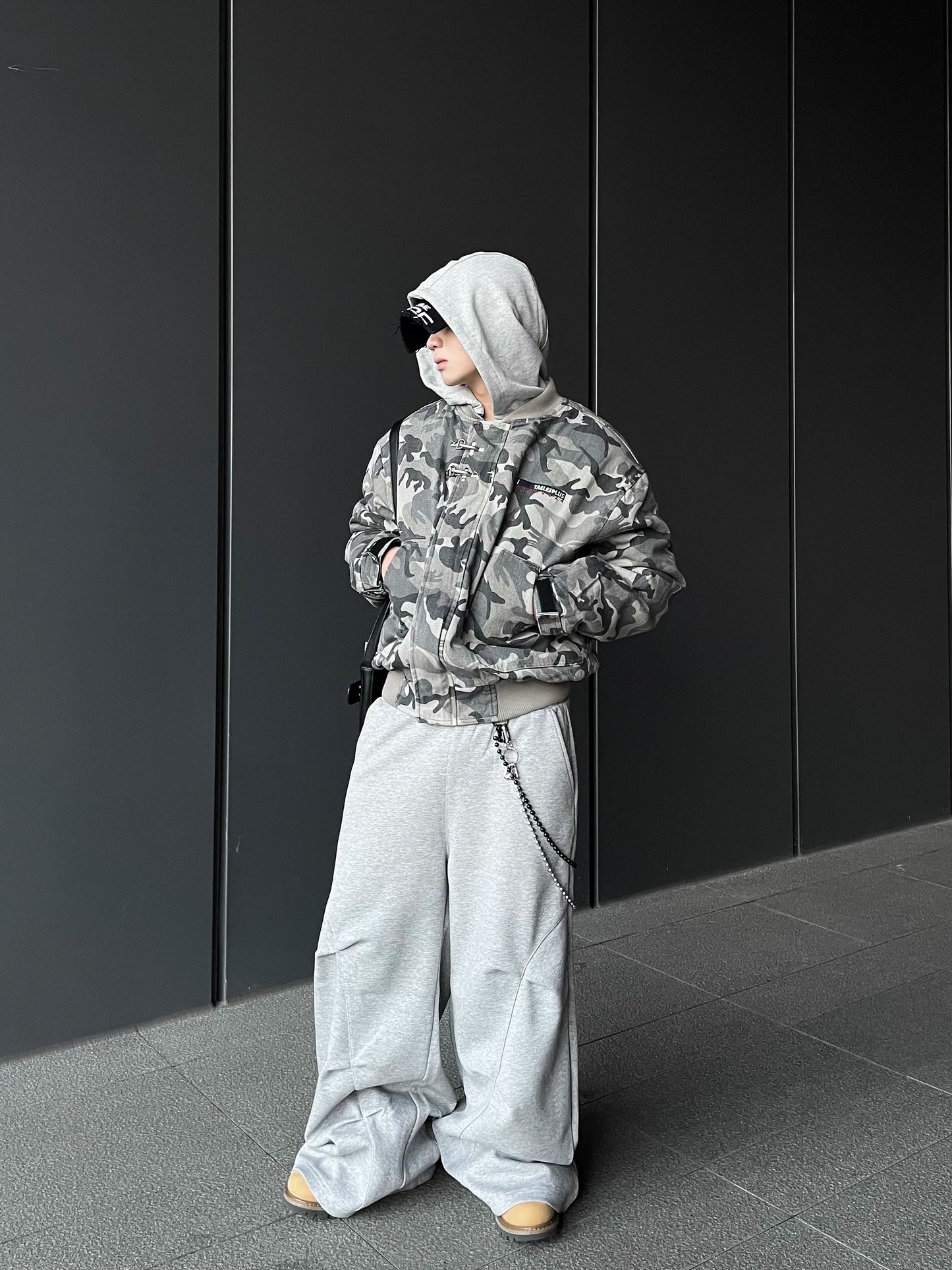 Detachable Hooded Camouflage Puffer Jacket WN10850