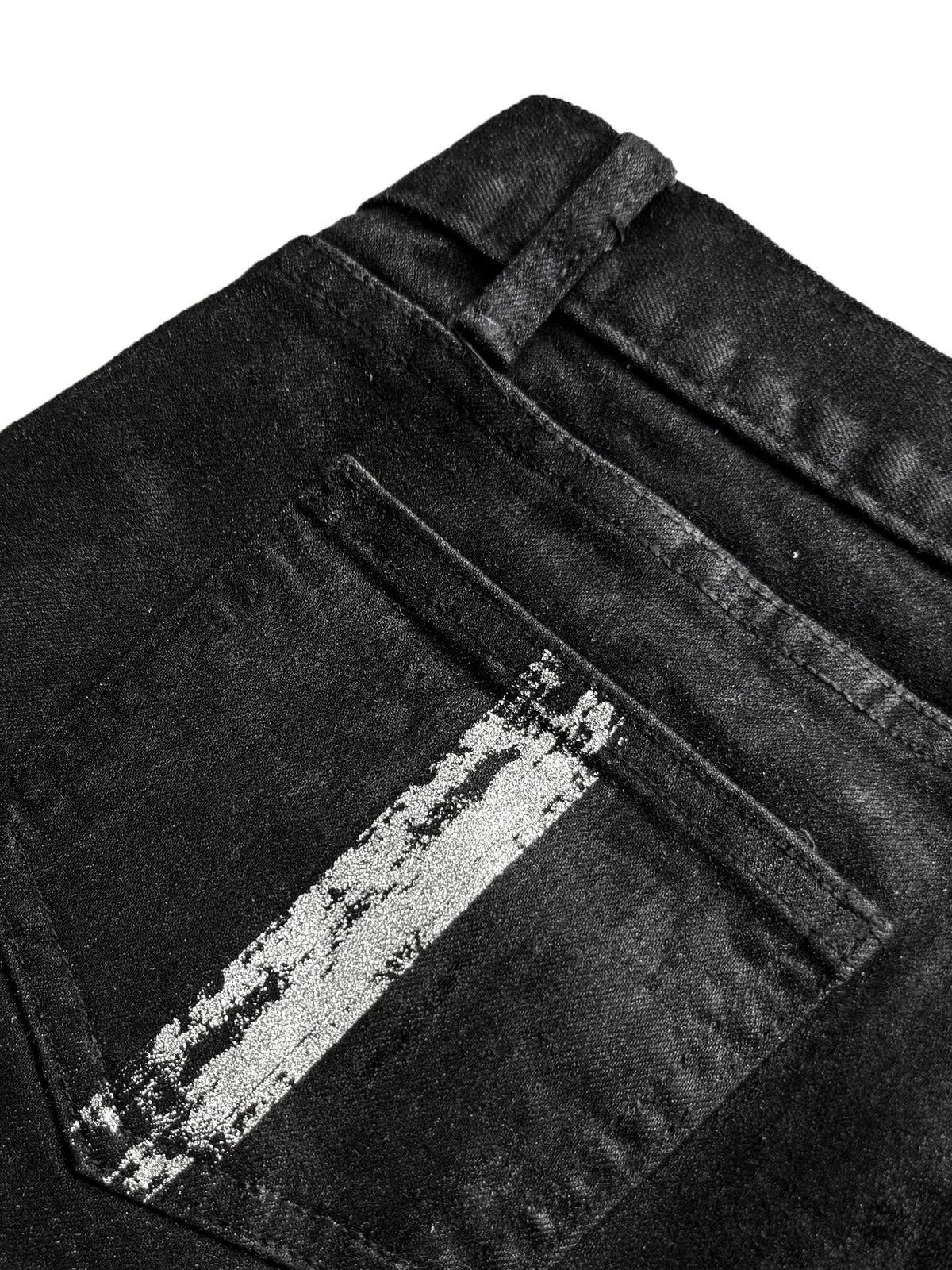 Foil Finish Whisker Pleats Low-Rise Denim Jeans WN27078