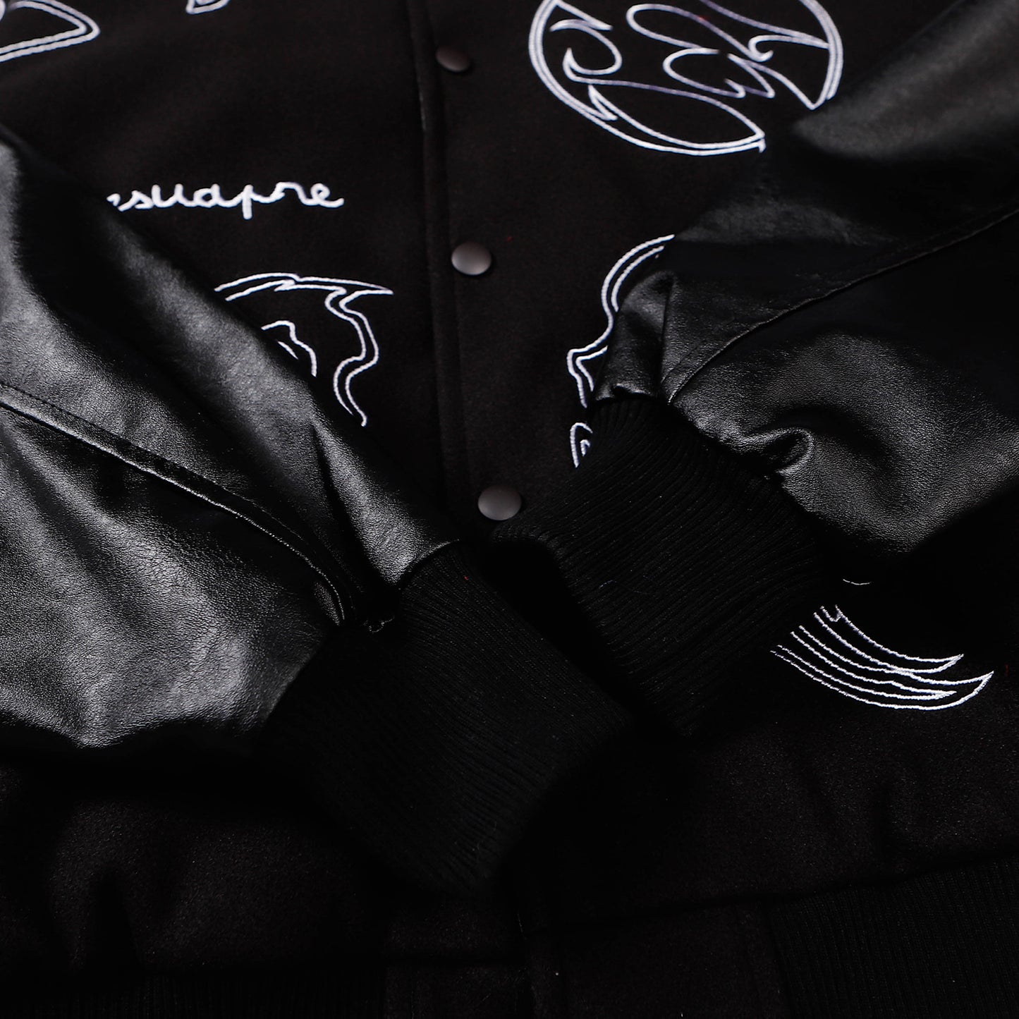 Graffiti Embroidery Baseball Jacket WN11133