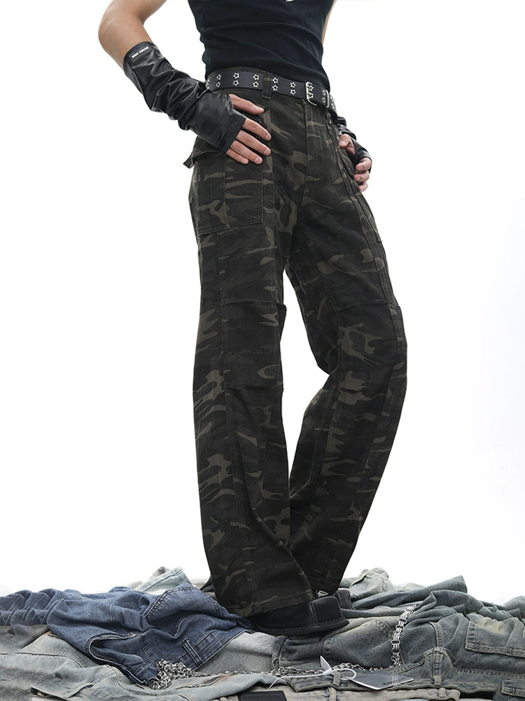 Straight Leg Camouflage Multi-Pocket Cargo Denim Jeans WN18647