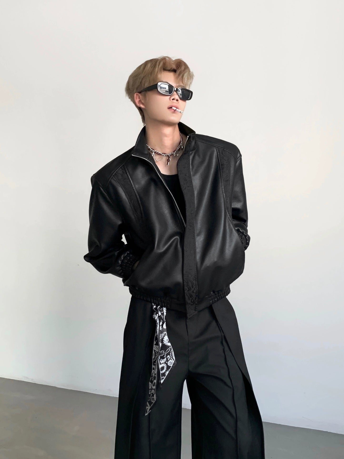 Jacquard Embroidery Short PU Leather Jacket WN21959