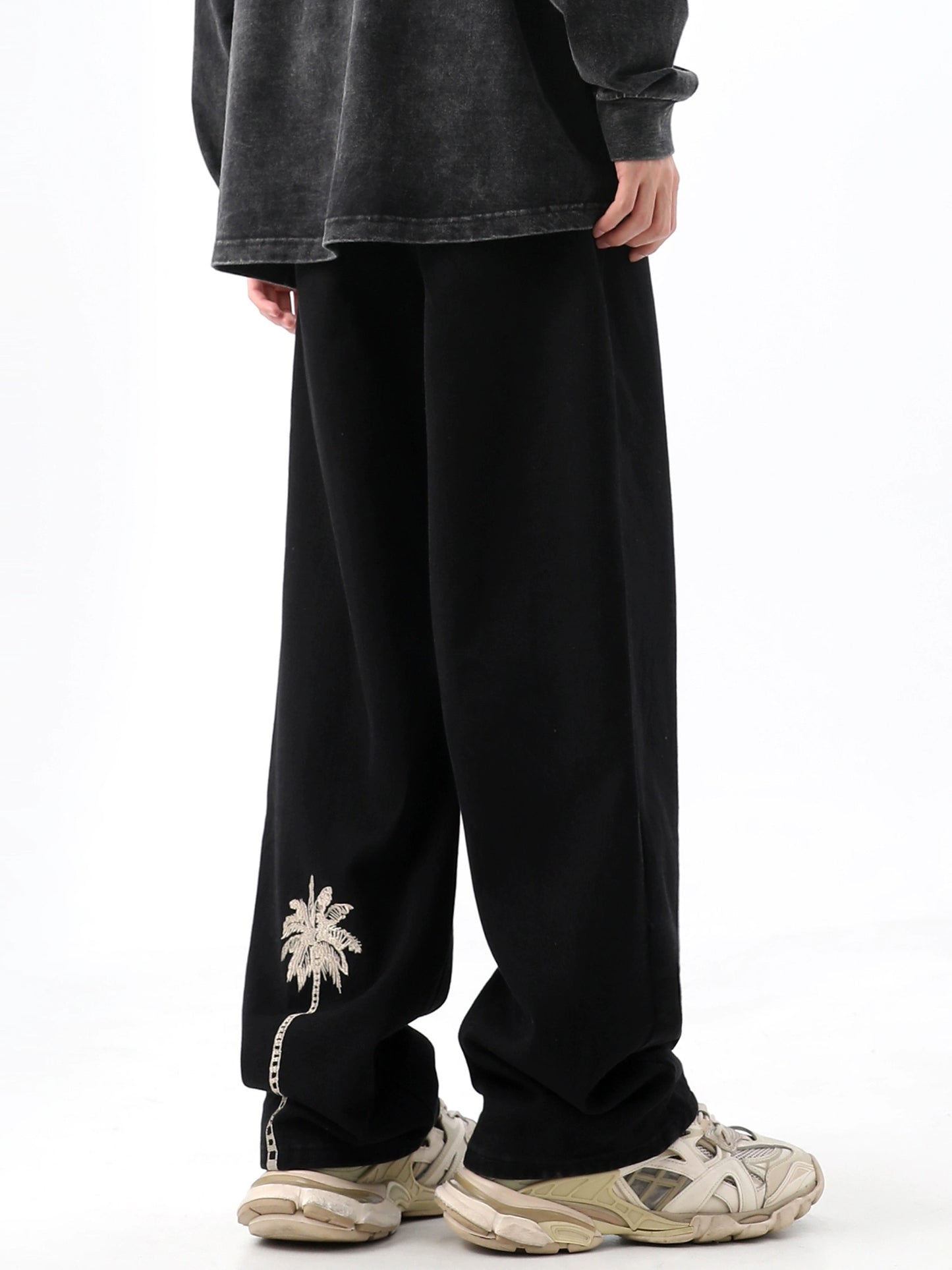 Embroidery Wide-Leg Straight Denim Jeans WN10255