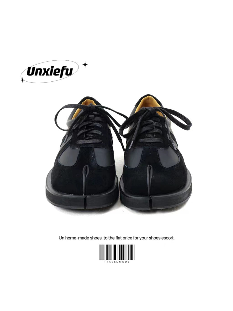 Leather Tabi Sneakers WN20780