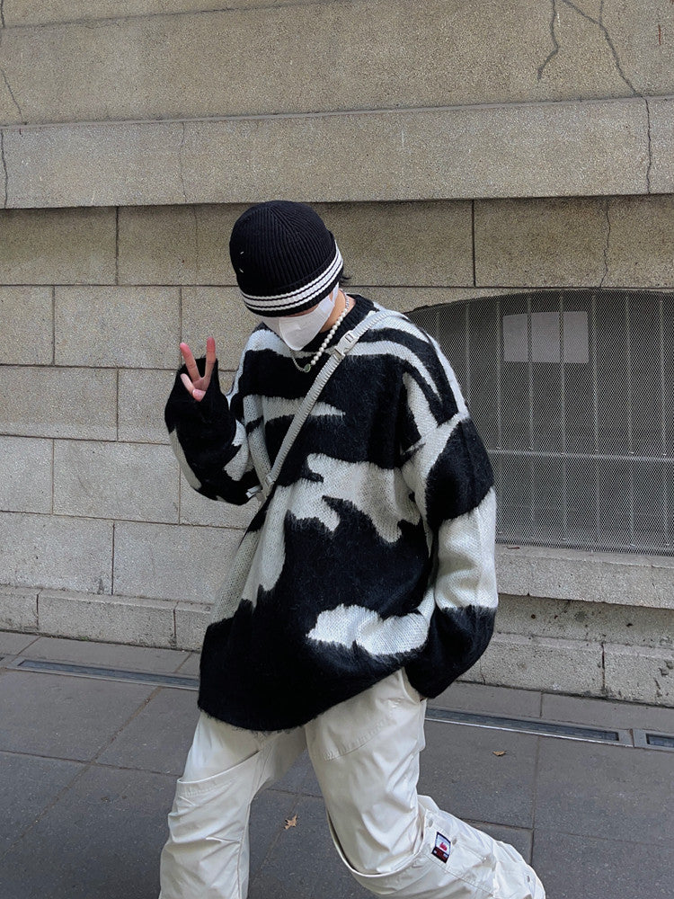 Abstract Pattern Fuzzy Oversize Knit Sweater WN24400