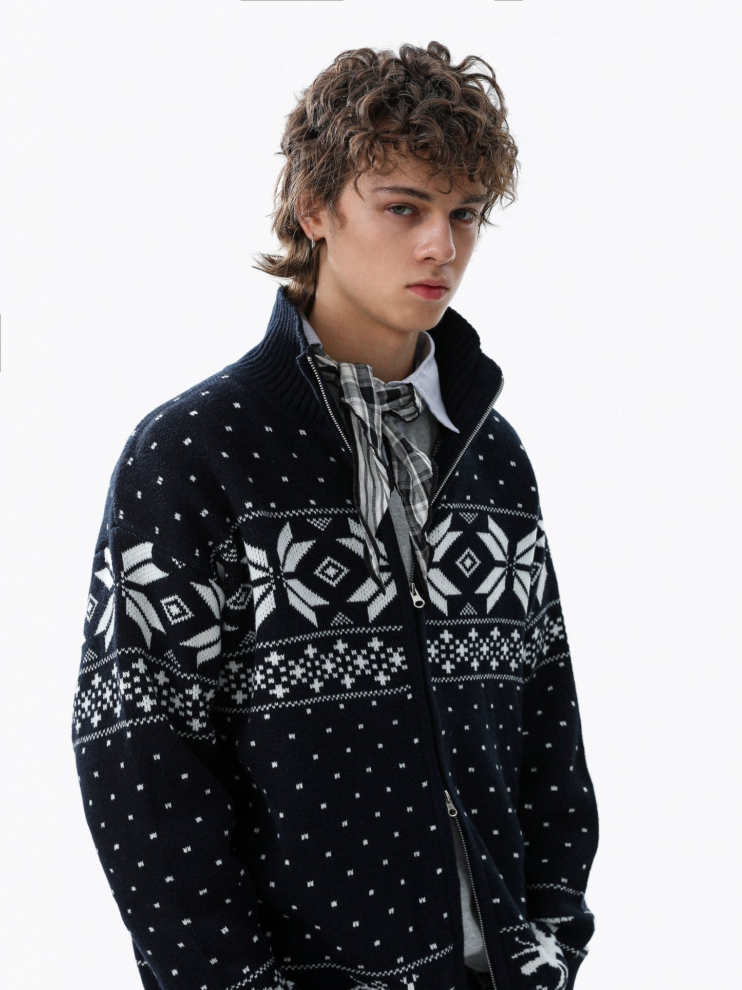 Snowflake Zipper Stand Neck Knit Sweater WN22102