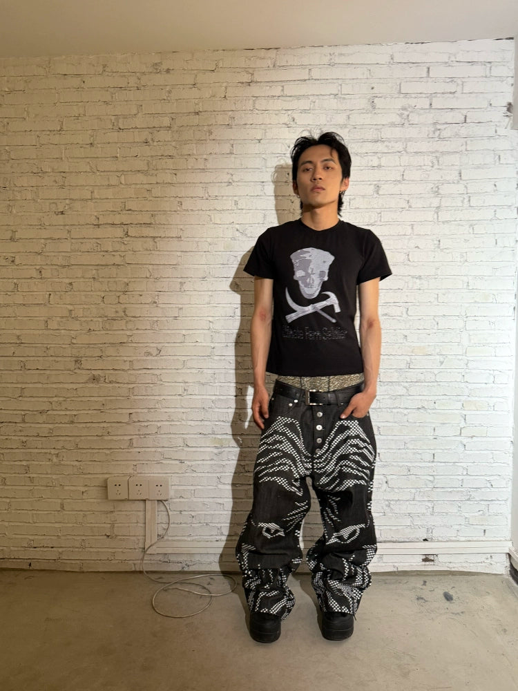 Hammer & Sickle White Ink Skull Print Slim Short Sleeve T-Shirt WN19087