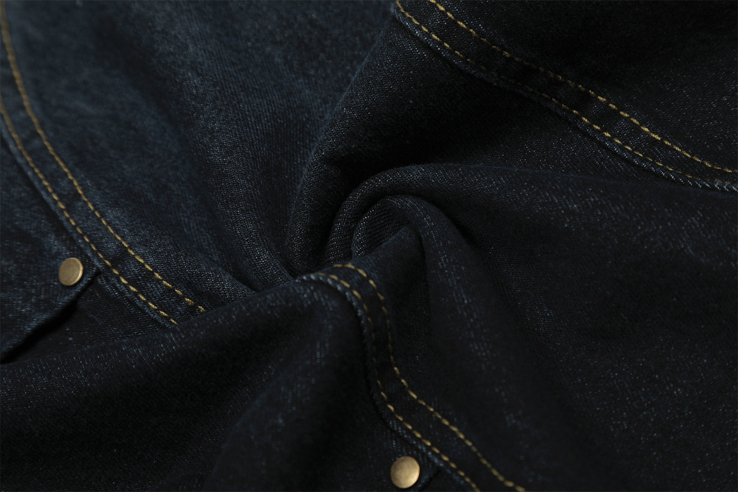 Beaded Washed Curved-Cut Wide-Leg Denim Jeans WN15048