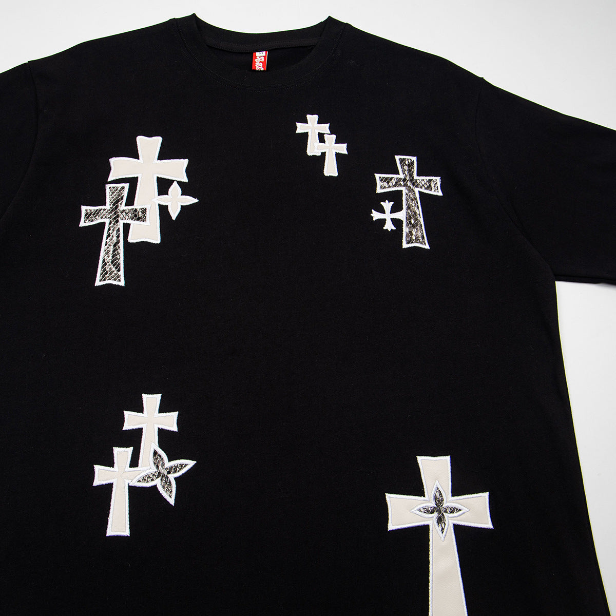 Cotton Cross Applique Embroidery Short Sleeve T-Shirt WN25577