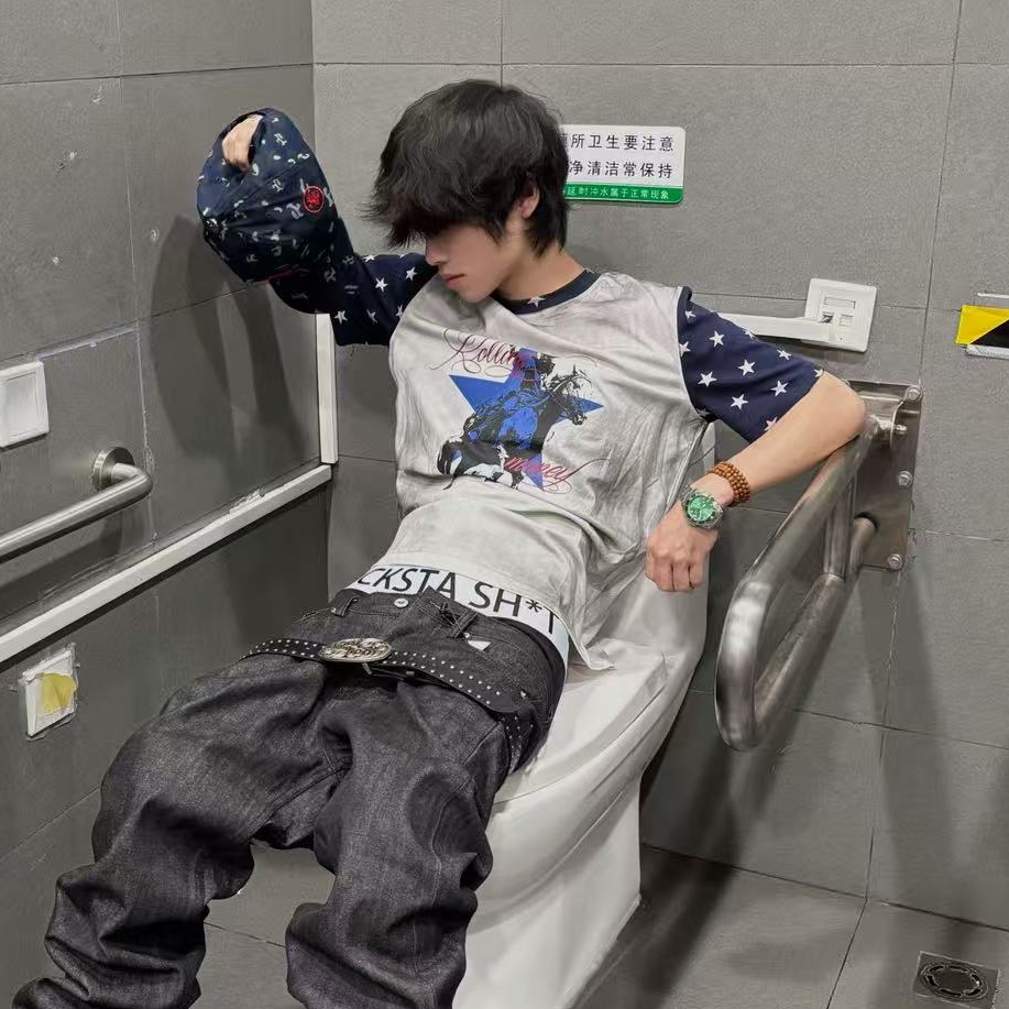 Raglan Star Graphic Print Short Sleeve T-Shirt WN27419