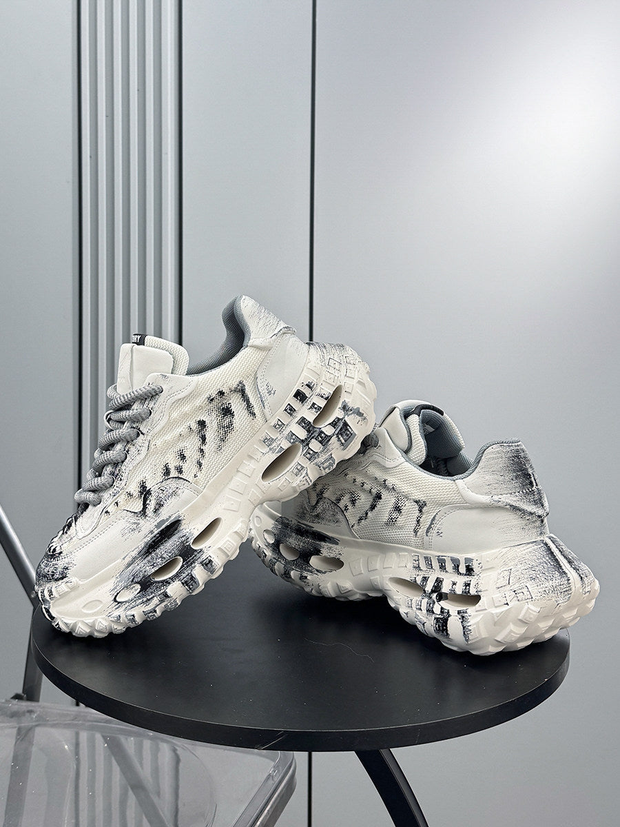 Damage Graffiti Print Chunky Sole Sneakers WN24585