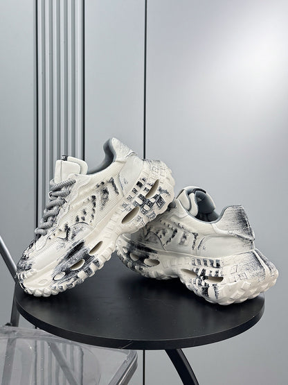 Damage Graffiti Print Chunky Sole Sneakers WN24585