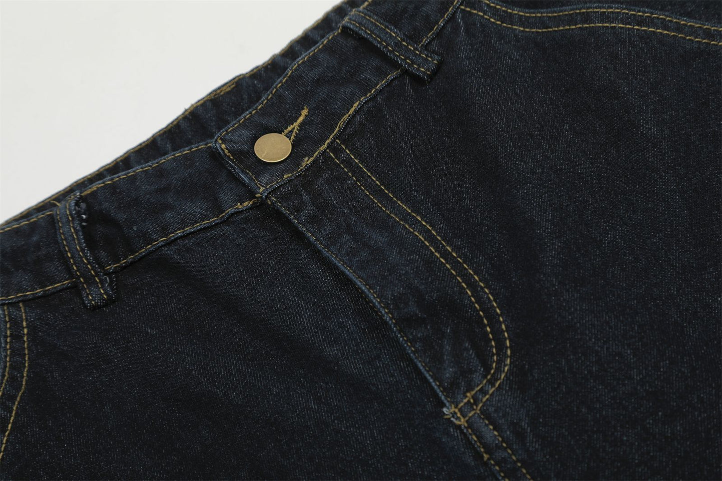 Beaded Washed Curved-Cut Wide-Leg Denim Jeans WN15048