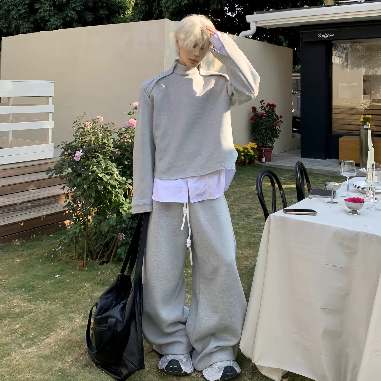 Standing-Neck Zipper Design Pullover Sweatshirt WN19911