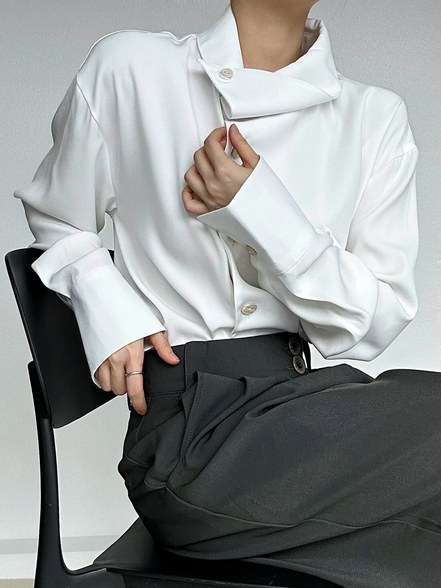 Asymmetric Neckline Long Sleeve Shirt WN19633