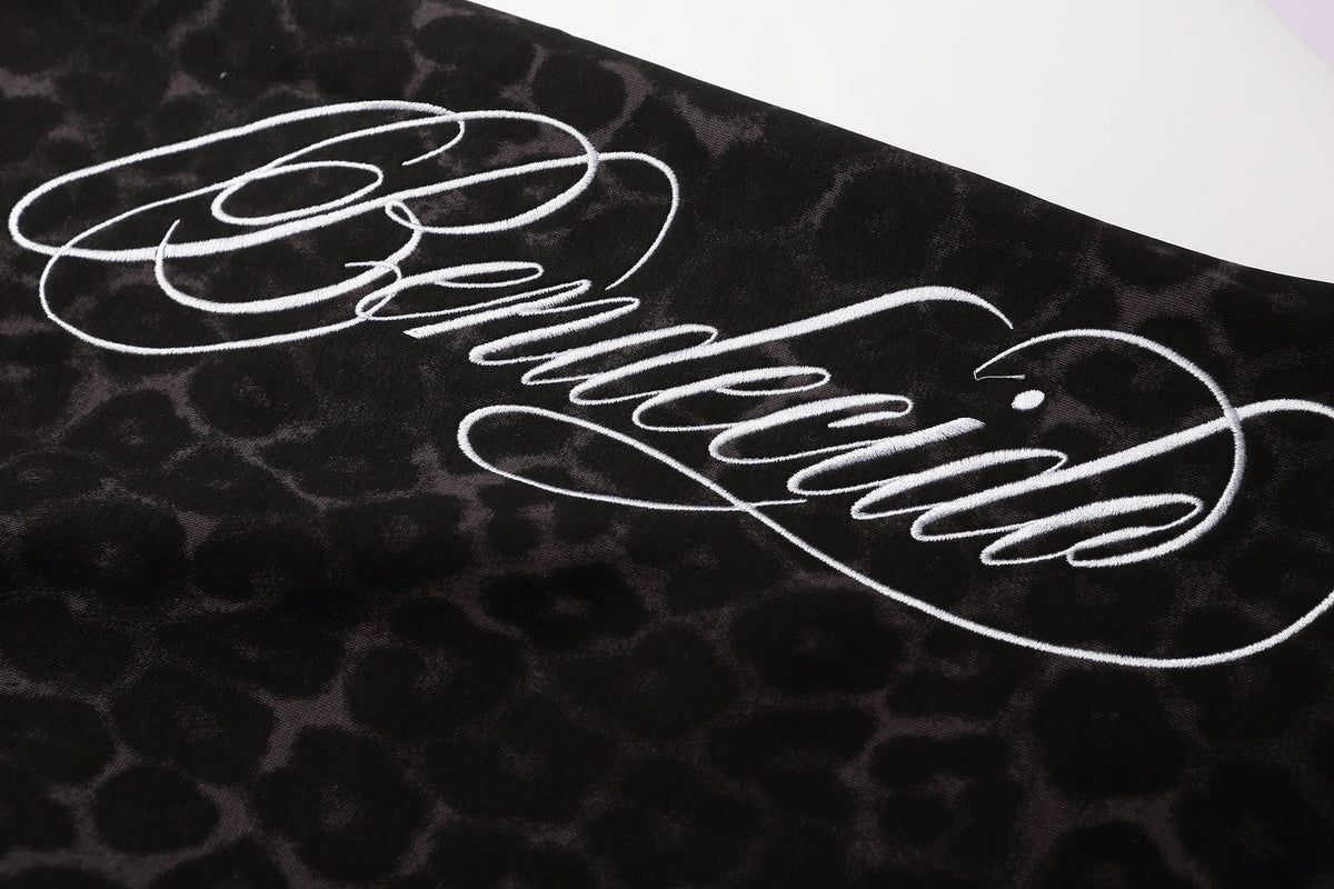 Leopard Graphic Letter Wide Leg Half Pants WN28106