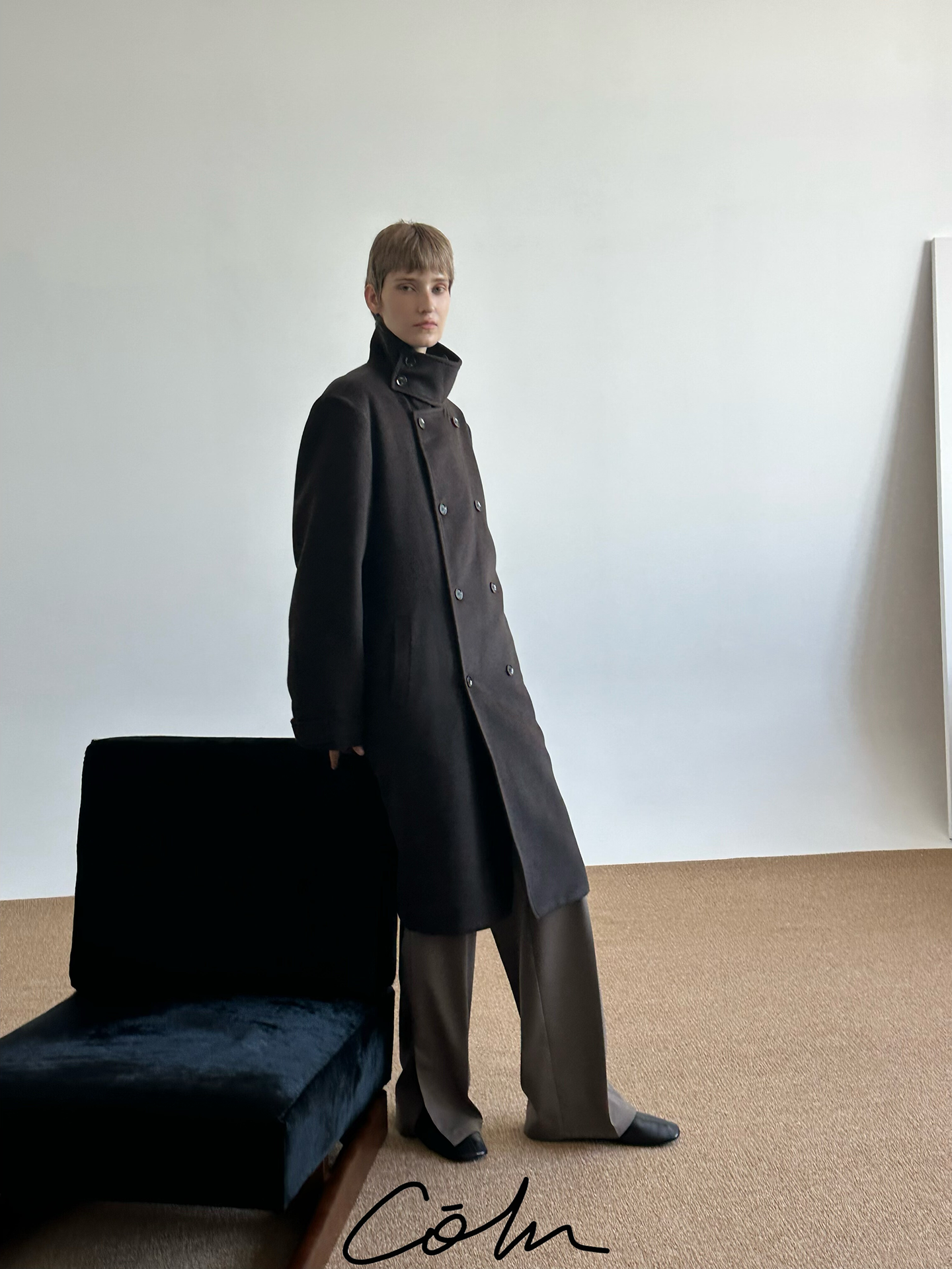 Standing-Collar Double-Breasted Wool Coat WN21642