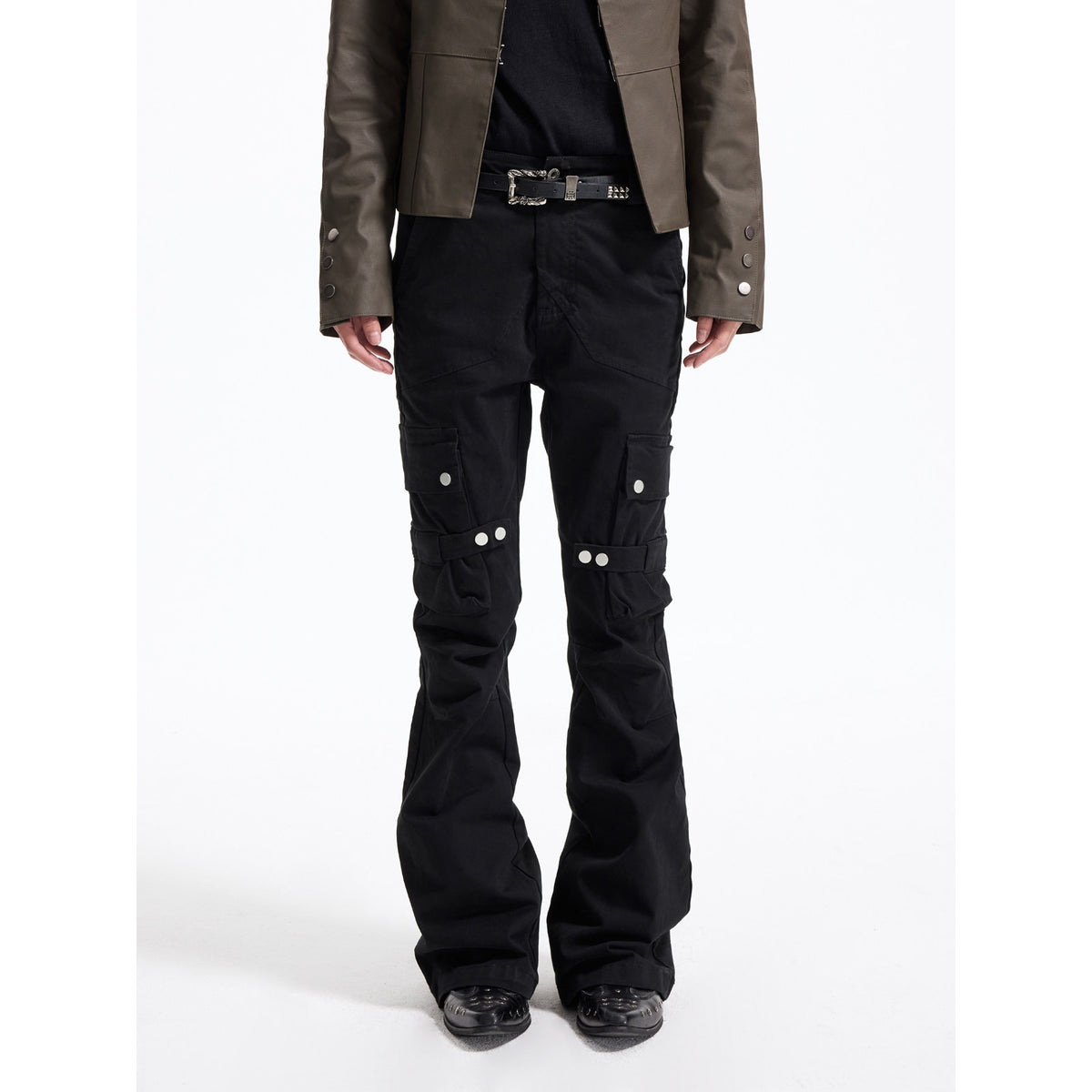 Snap Button Strap Mid-High-Rise Flare Pants WN27307