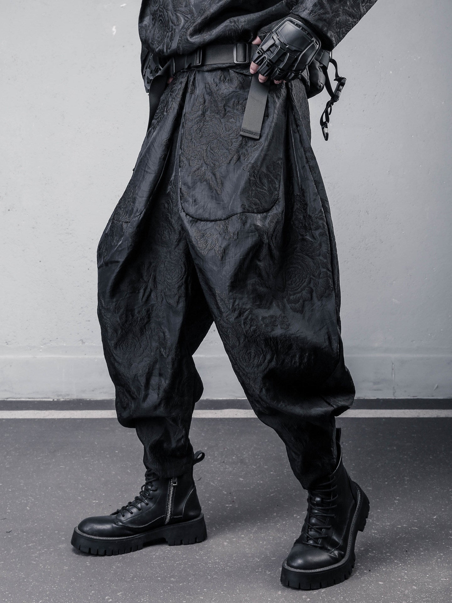 Rose Jacquard Wide Leg Drop Crotch Cropped Pants WN22512