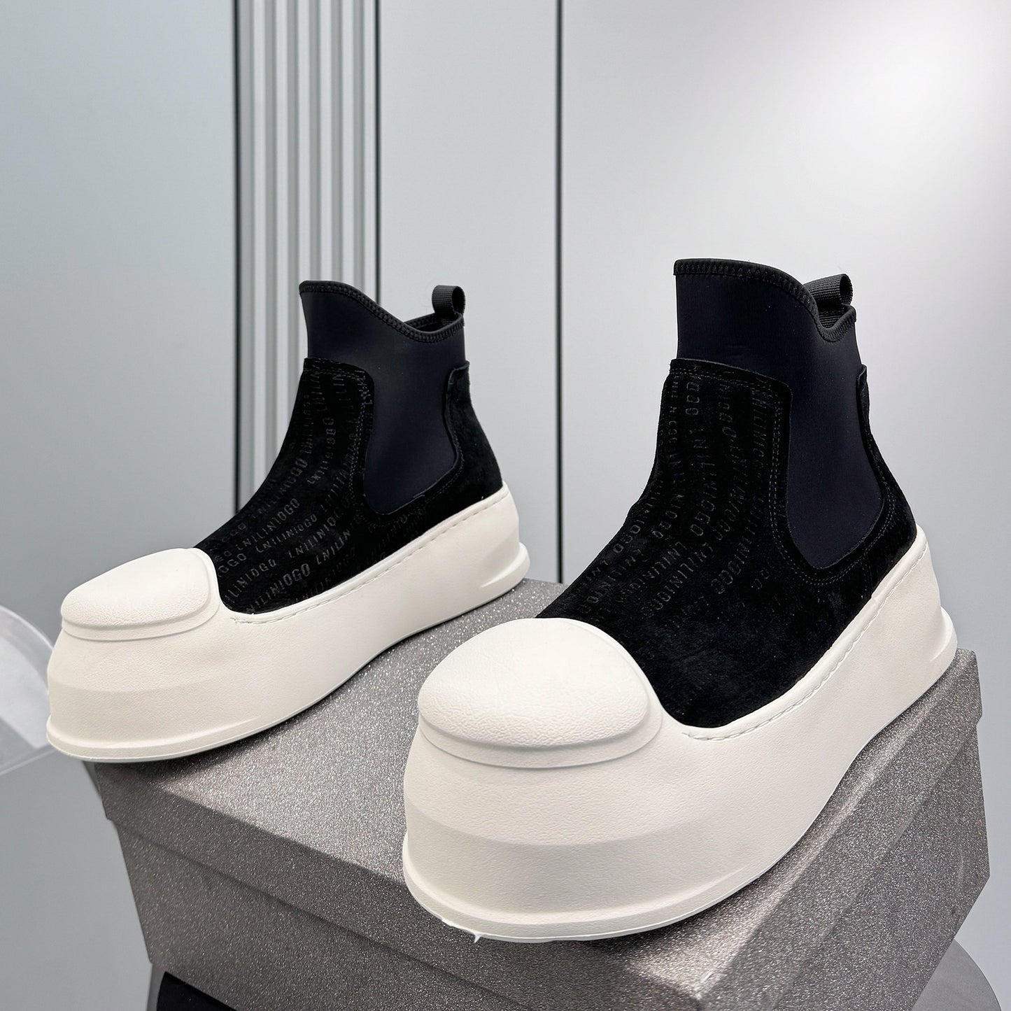 Side Gore Embroidery Platform Boots WN24704