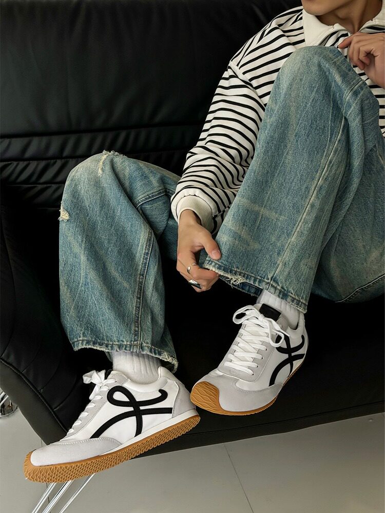 Suede Panel Lace Up Sneakers WN24511