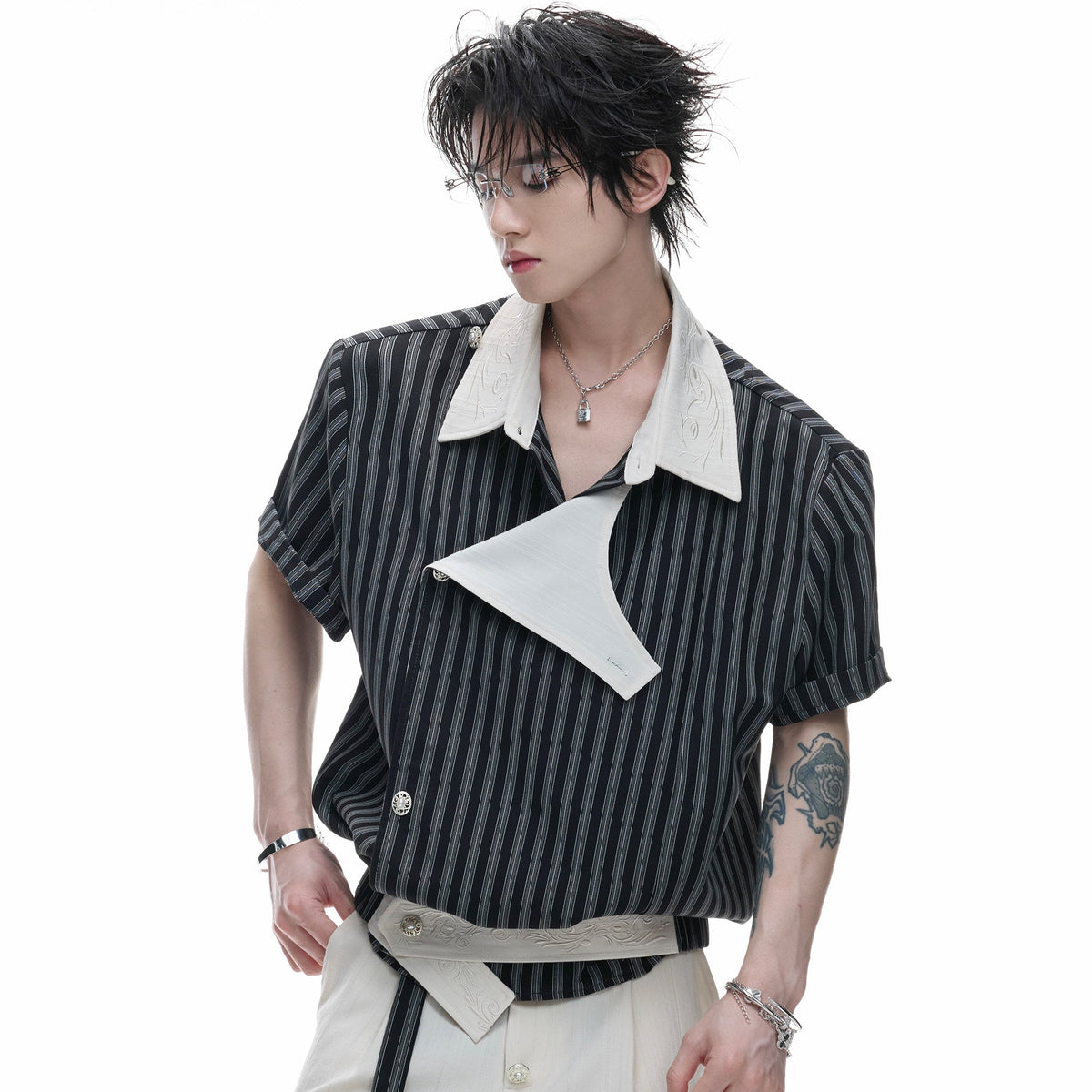 Deconstruction Stripe Embroidery Asymmetric Short Sleeve Shirt WN27020
