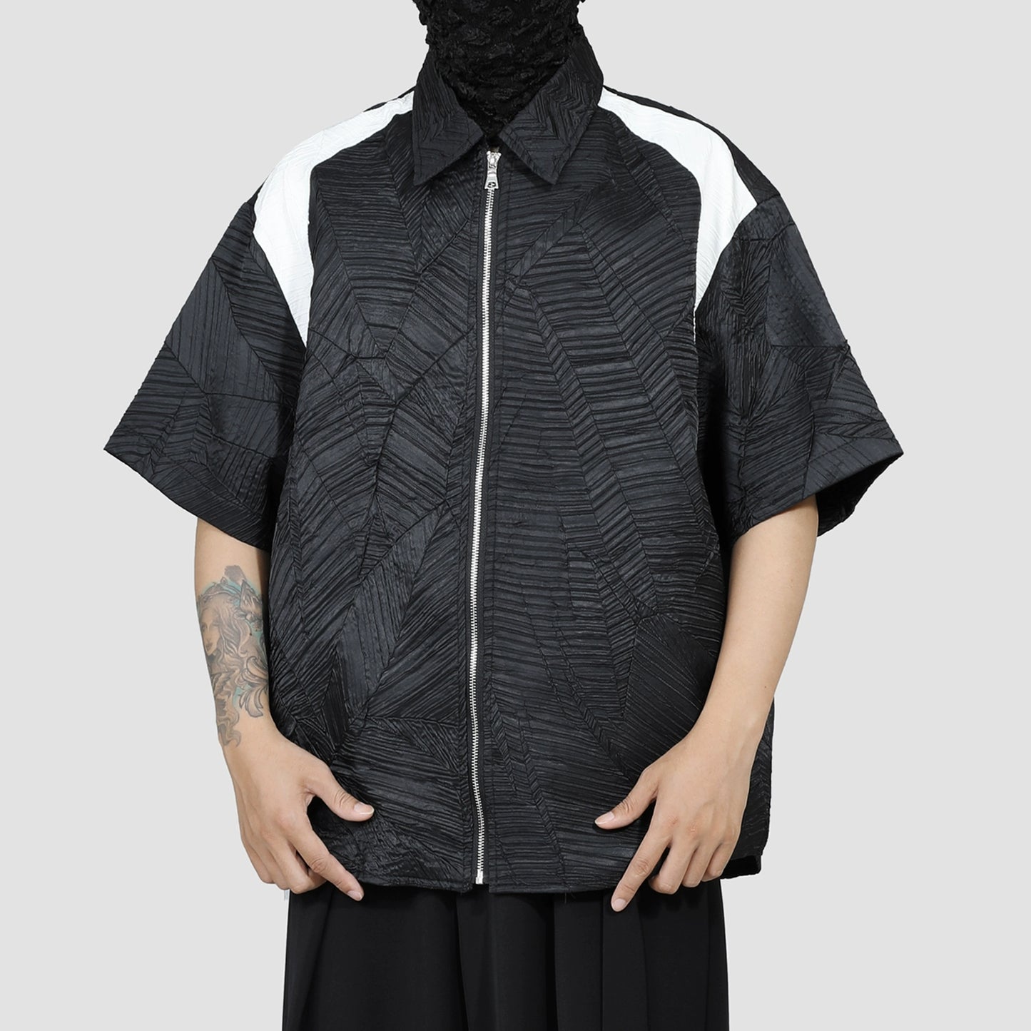 Contrast Patchwork Zipper Textured Short Sleeve Shirt WN20146