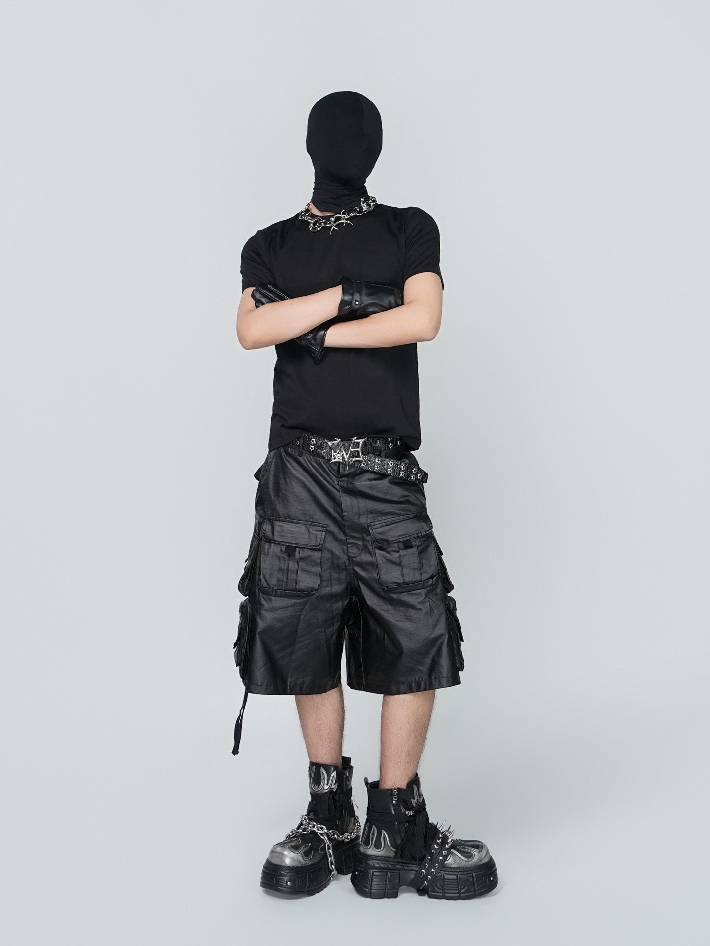 PU Leather Multi Pocket Chain Cargo Short Pants WN24313