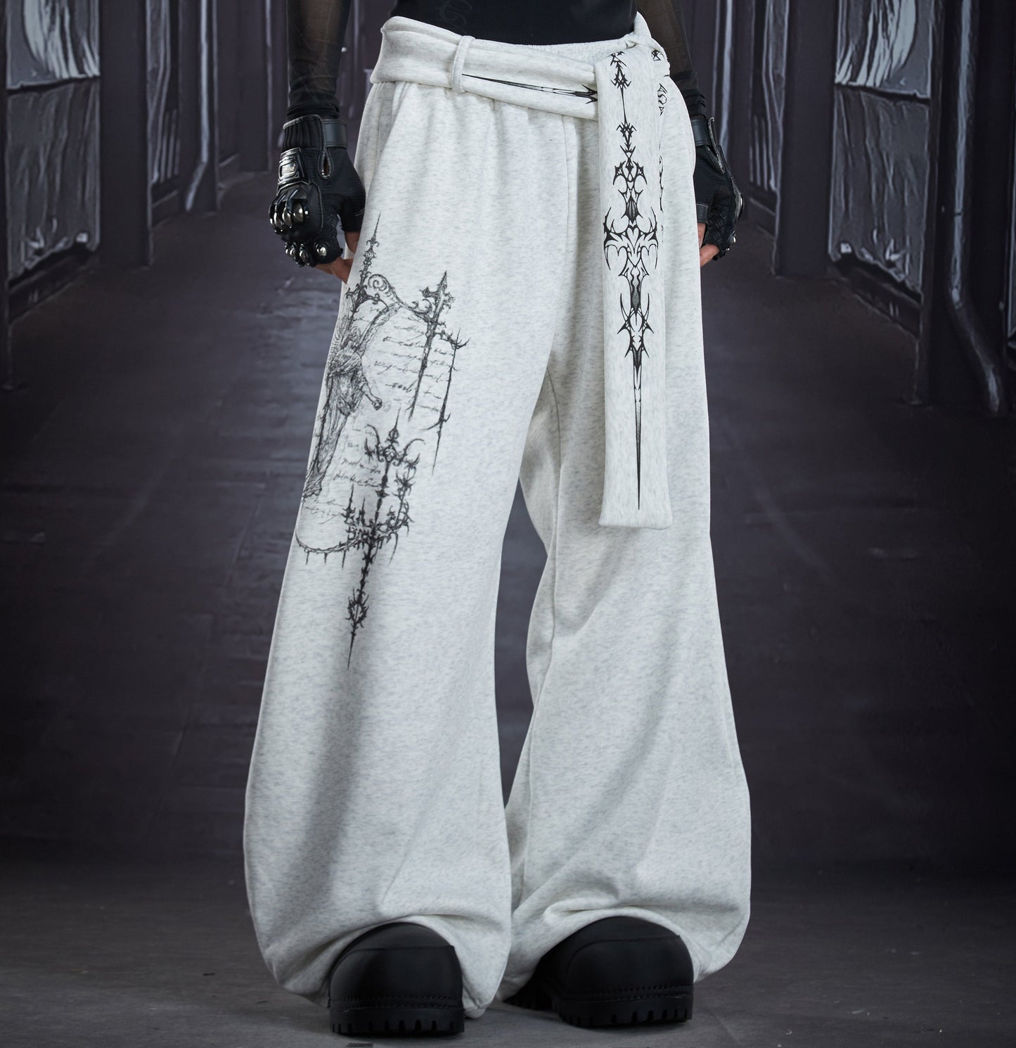 Totem Print Detachable Ribbon Wide Leg Barrel Sweatpants WN22918