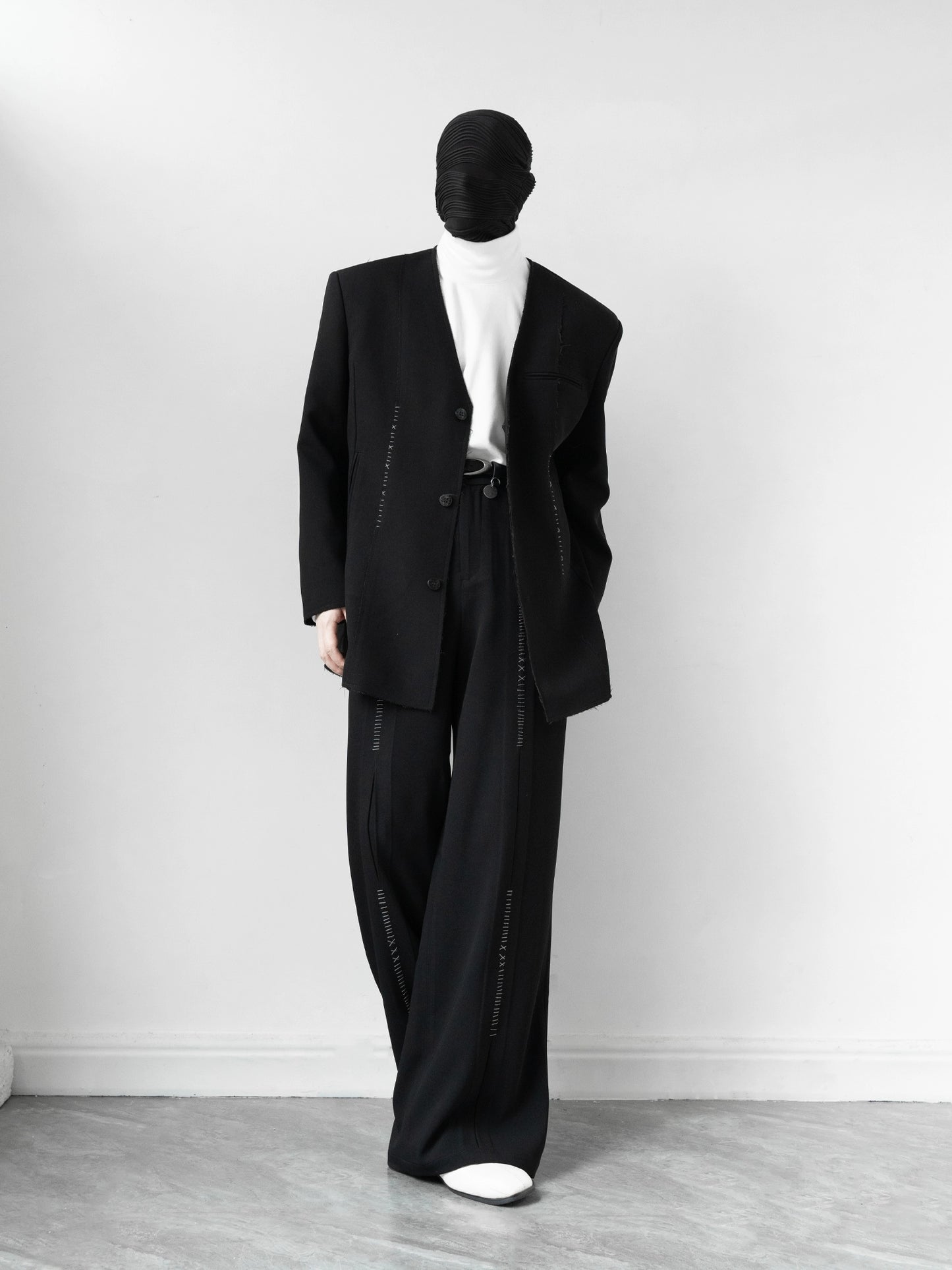 Hand-Stitched Edge Tailored Jacket & Trousers Setup WN11901