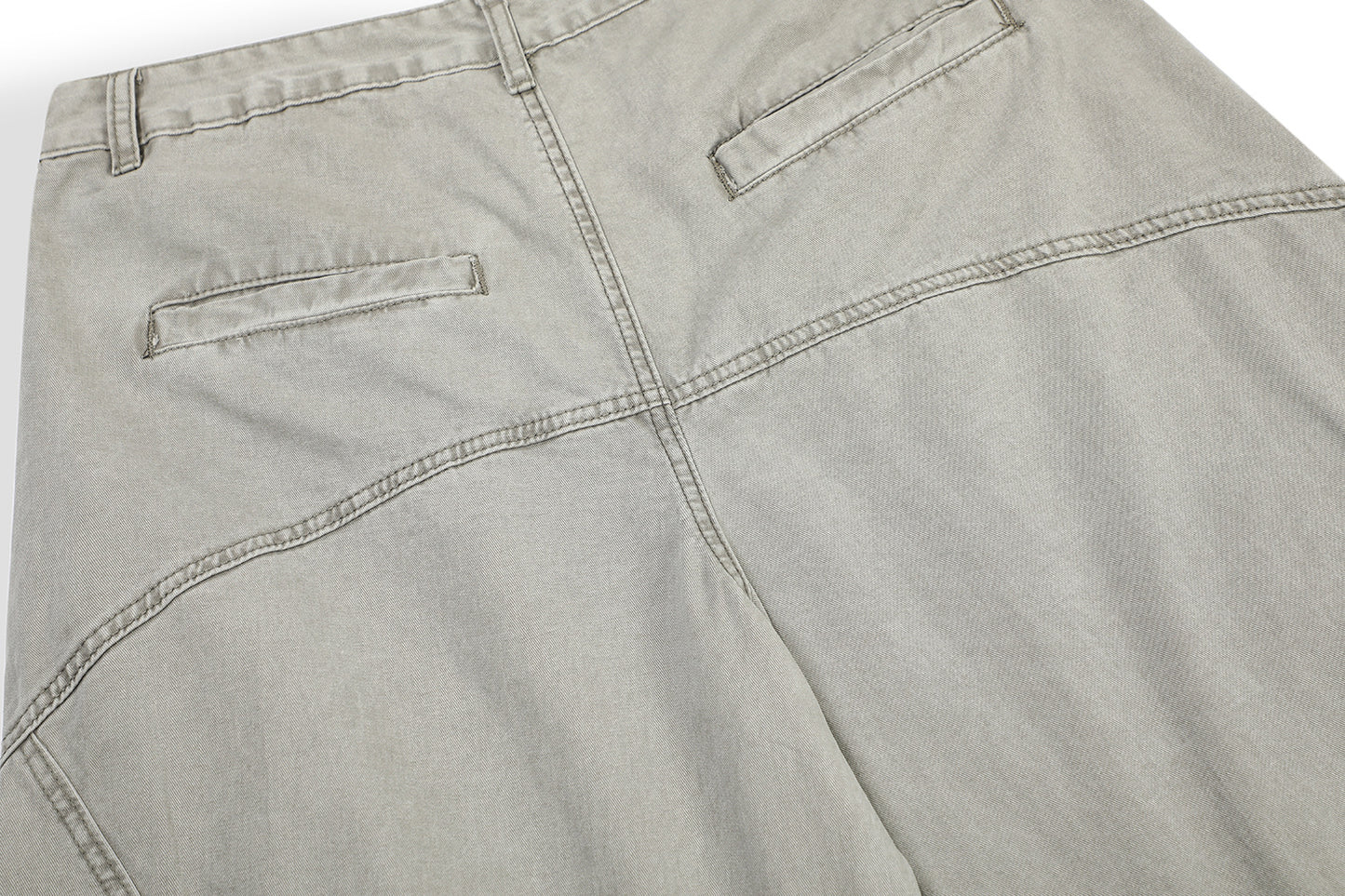 Multi-Pocket Deconstruction Curved Wide Leg Denim Jeans WN25858