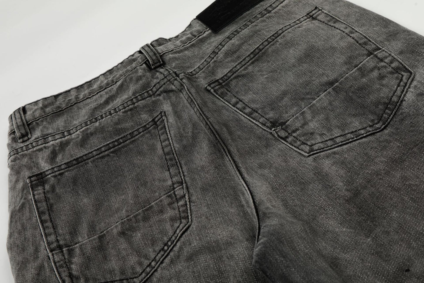 Washed Whisker Straight Denim Jeans WN25909