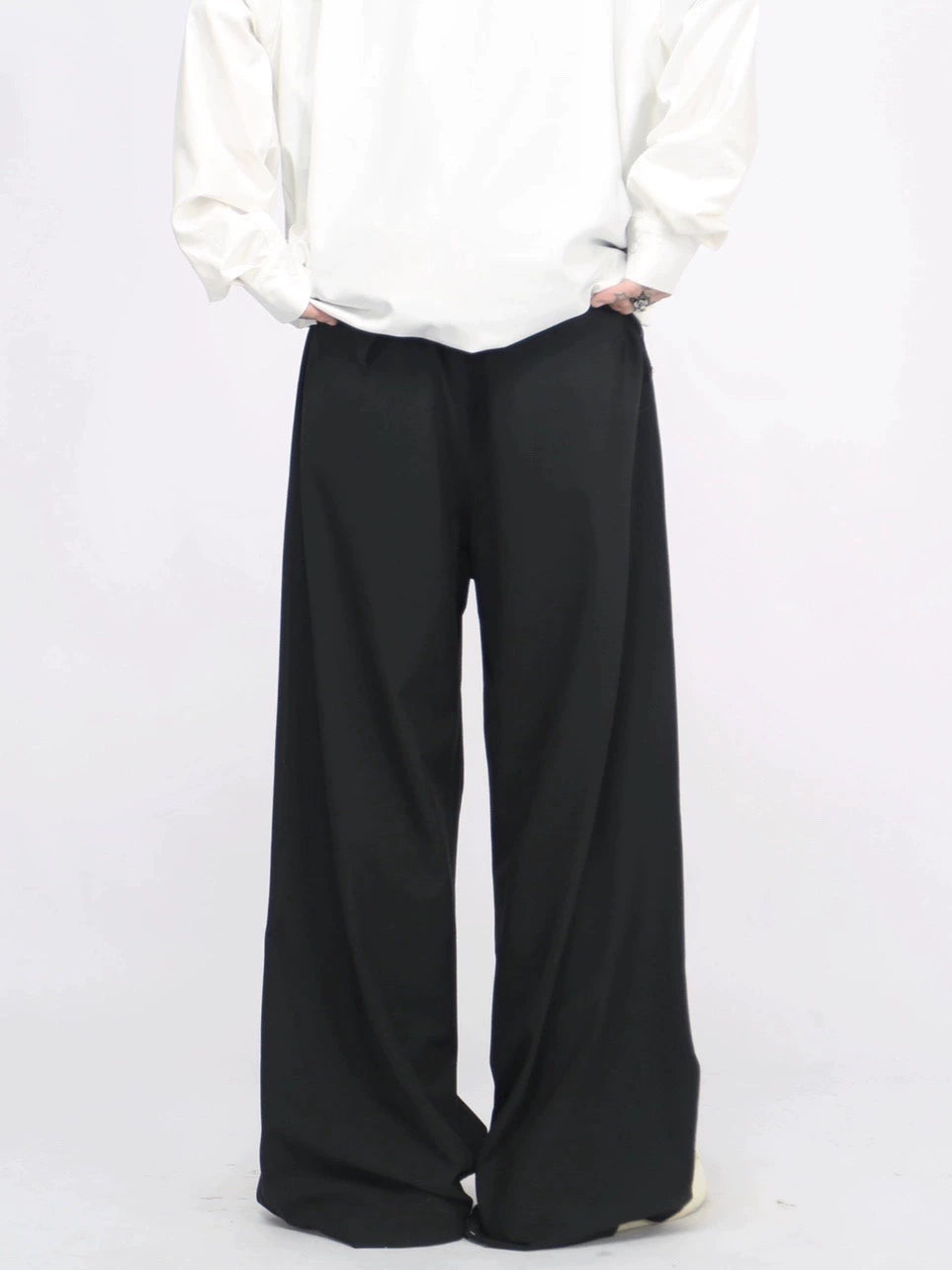 Wide-Leg Straight Trousers WN8399