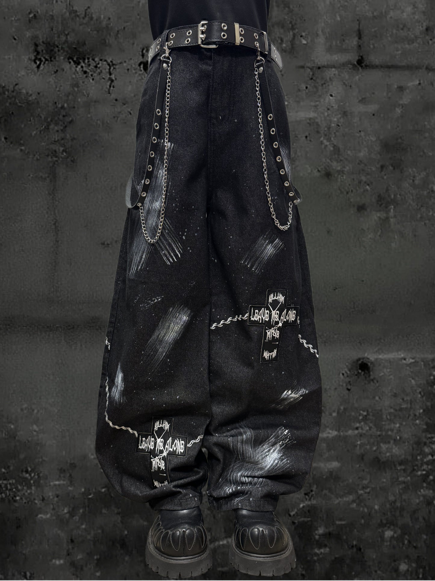 Paint Print Wide Leg Denim Jeans & Bandana Waist Panel & Skull Belt & Belt Chain WN23793