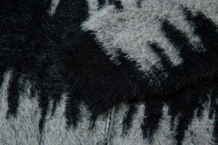 Colorblock Butterfly High-Neck Oversize Knit Cardigan WN11392