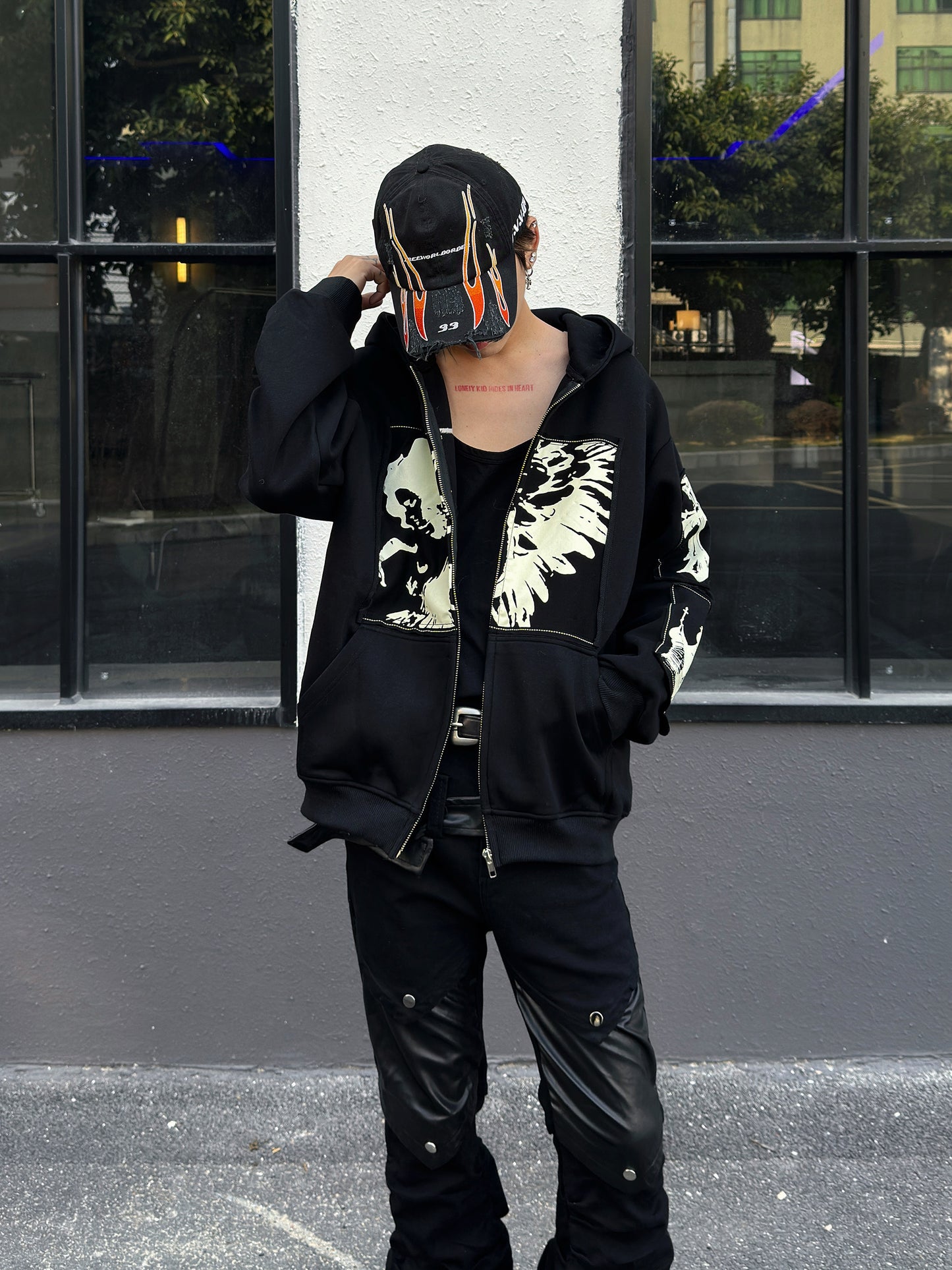 Illustration Patch Wash Damage Zipper Hoodie WN23009