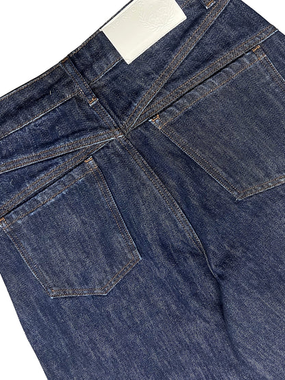 Flower Embroidery Curved Blade Denim Jeans WN18970