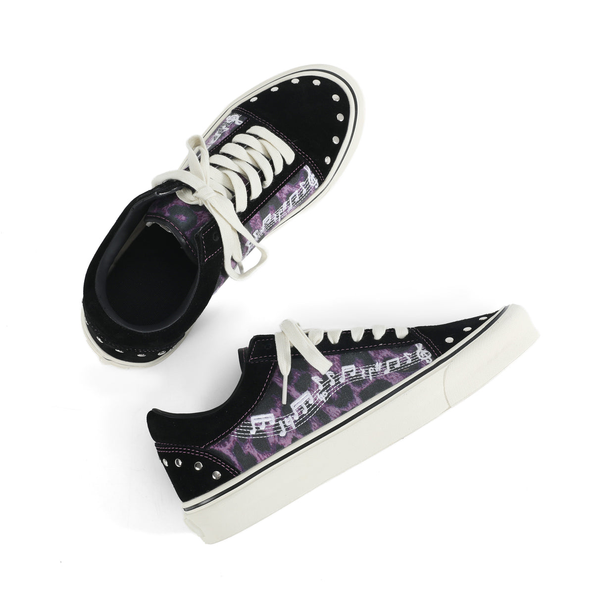 Low-Top Lace-Up Studs Detail Graphic Print Sneakers WN27214