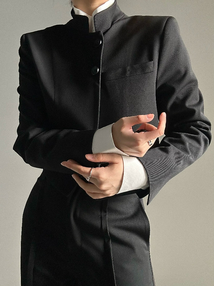 Shoulder Line Cropped Tailored Jacket WN19626